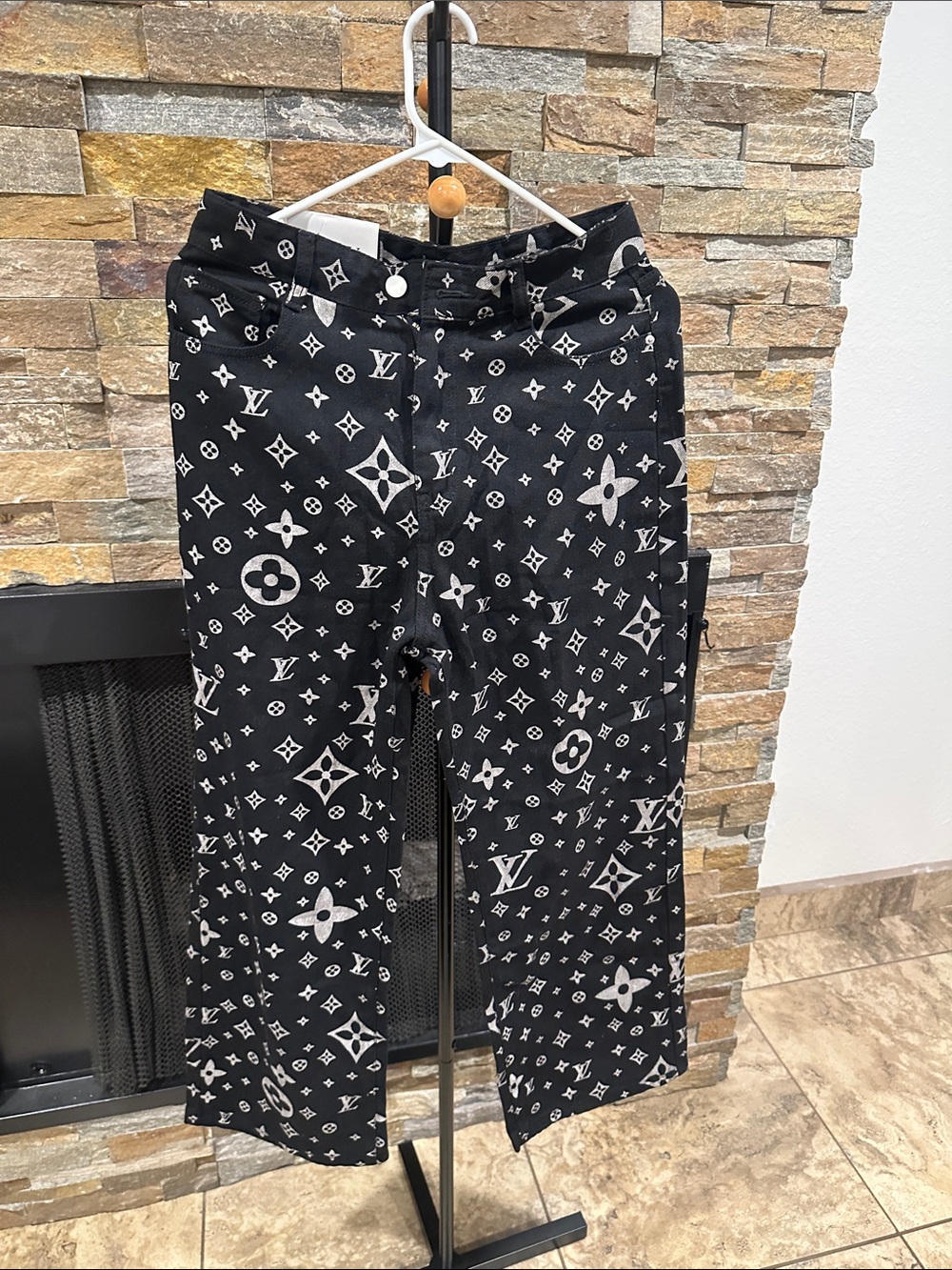 Women’s Black Printed Straight jeans size S